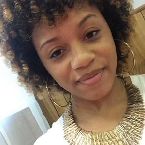 Meet your Posher, Maya